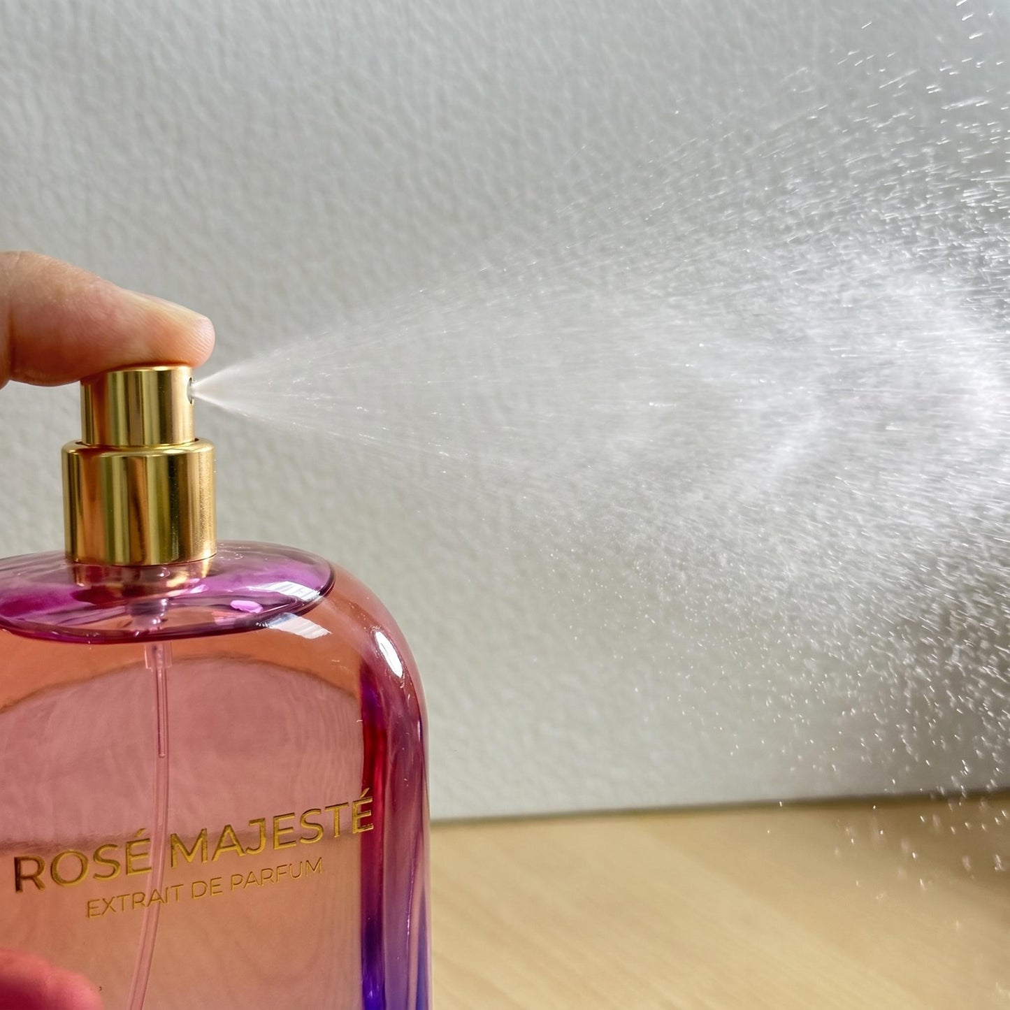 LOUI MARTIN ROSÉ MAJESTÉ EXTRAIT DE PARFUM NATURAL SPRAY -VAPORISATEUR 100ml