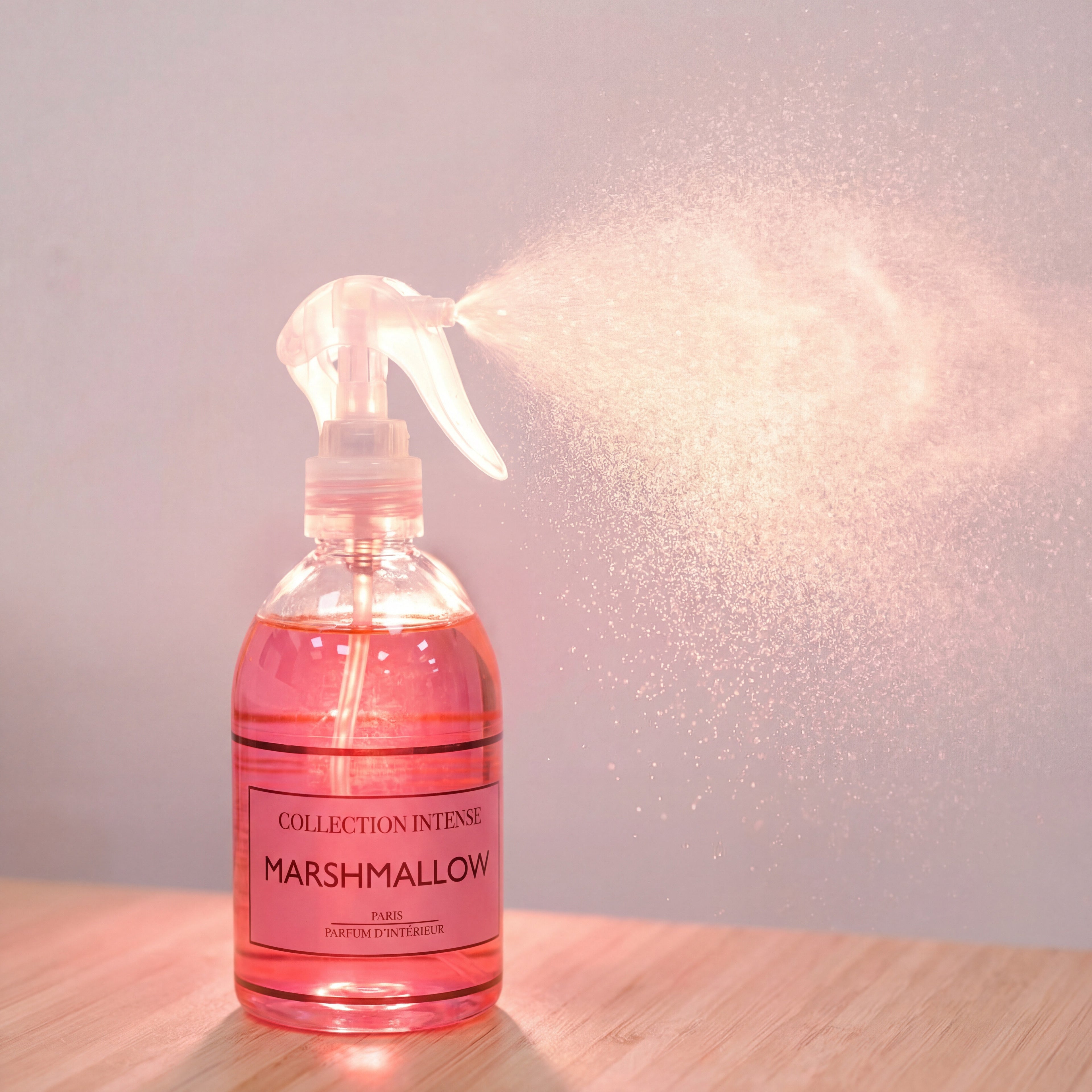 COLLECTION INTENSE MARSHMALLOW SPRAY PARFUM D'INTERIEUR 250ml